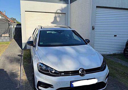 VW Golf R Volkswagen