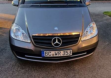 Mercedes-Benz A 160 BlueEFFICIENCY Elegance
