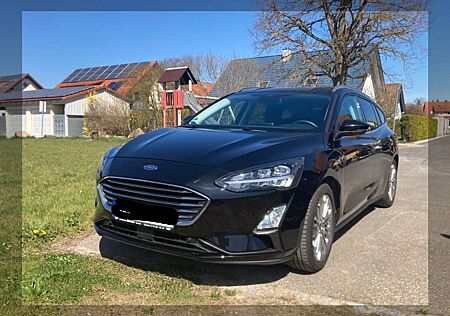 Ford Focus Turnier 2.0 EcoBlue Aut. TITANIUM
