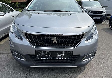Peugeot 2008 PureTech 110 Active NAVI PDC SH