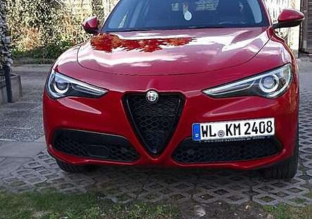 Alfa Romeo Stelvio 2.0 Turbo 16V AT8-Q4 Lusso