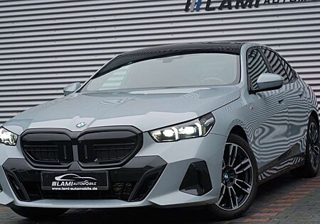 BMW 520 i M Sport PANO H&K CARBON 360 HUD KEYLESS