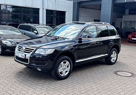 VW Touareg Volkswagen 3.0 V6 TDI Exclusive Edition 1 Hand