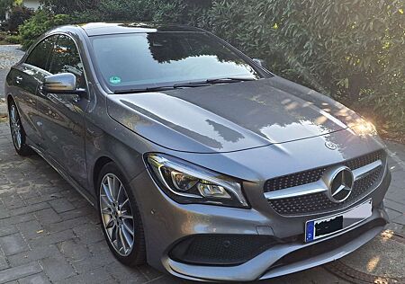 Mercedes-Benz CLA 200 Urban Style Edition AMG Styling