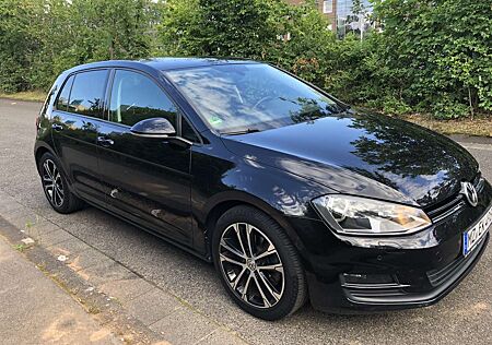 VW Golf Volkswagen 1.2 TSI Comfortline