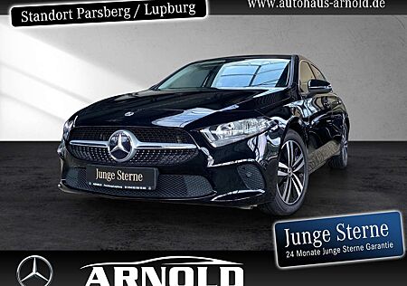 Mercedes-Benz A 180 Progressive Leder Navi MBUX HighEnd Sitzh.