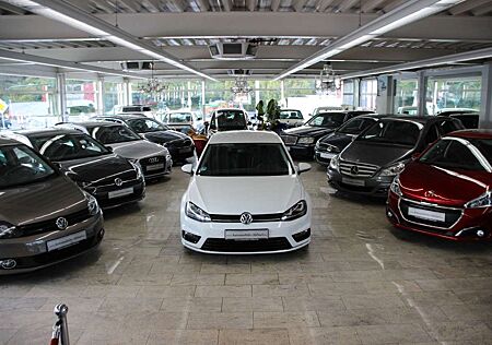 VW Golf Volkswagen VII Lim. Highline BMT R-Line-Paket