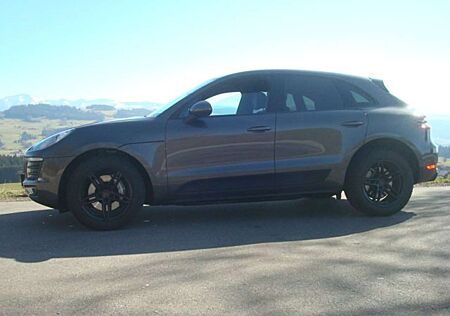 Porsche Macan -S 8 x Alu, AHK, Rückfahrkamera uvm.