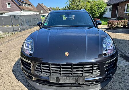Porsche Macan STANDHEIZUNG PANORAMA LUFTFEDERUNG LEDER 20ZOLL