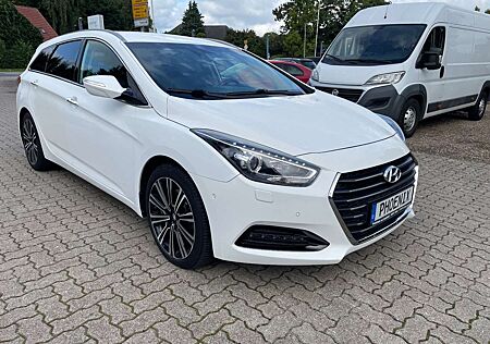 Hyundai i40 Premium,PDC,Navi,SHZ,Temp,B-xeno,RFK,Eu6