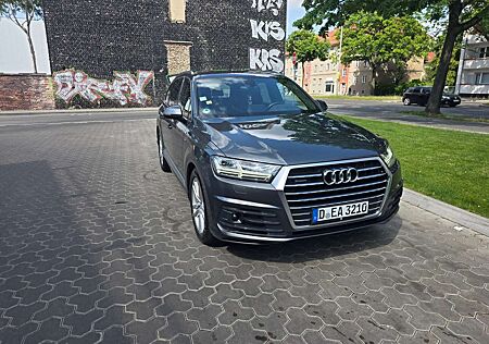 Audi Q7 Diesel 3.0 TDI quattro tiptronic