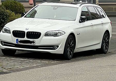 BMW 530d 530 Touring Aut.