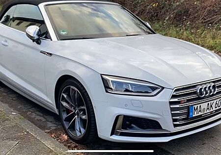 Audi S5 Cabrio 3.0 TFSI quattro tiptronic
