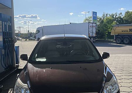 Ford Focus 1.6 Ti-VCT Ghia