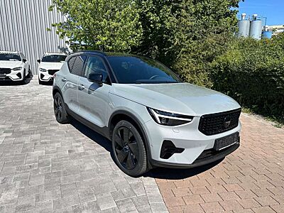 Volvo XC40 B4 ULTRA BLACK EDT+STANDHZG+LICHT+PANO+360°