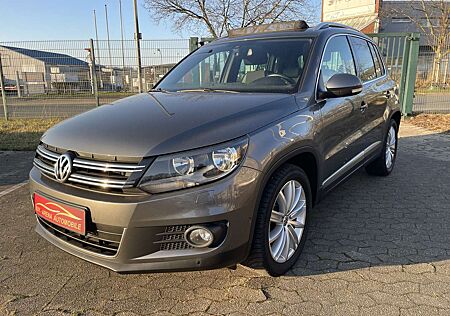 VW Tiguan Volkswagen 1.4 TSI Life BMT 1.Hand Panorama S-Heft Grau Top