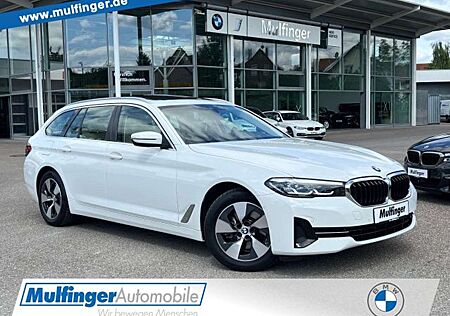 BMW 520 i T. Kamera PanoDach LiveProf.HiFi DAB ParkAs