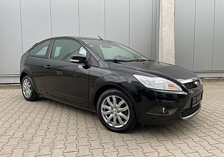 Ford Focus 1,6 Navi Klimaanlage Alufelgen