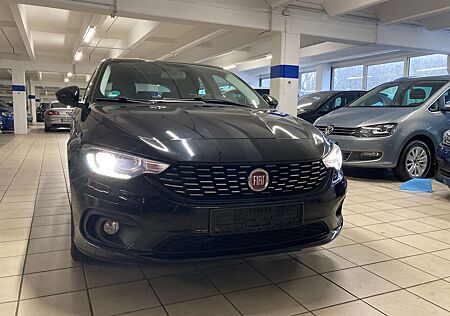 Fiat Tipo 1.4 Lounge Klimaautomatik