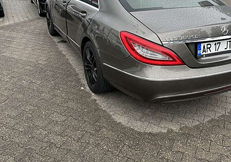 Mercedes-Benz CLS 350 CDI DPF 4Matic BlueEFFICIENCY 7G-TRONIC Edition 1