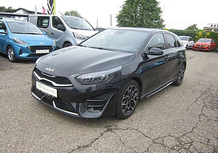 Kia Cee'd Ceed / 1.6 CRDi (48V Mild-Hybrid) DCT7 GT Line, Kamera,