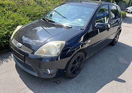 Ford Fiesta 1.4 Black Magic AHK+Alufelgen