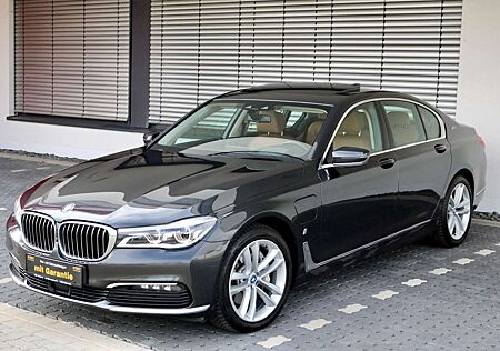 BMW 740 gebraucht kaufen BMW 740 e /Soft-Close/Head-up/360°/H&K/NAVI/ACC
