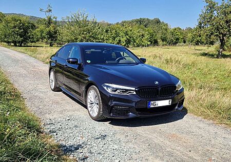 BMW 530e 530 PlugIn Hybrid Live Cockpit, adaptive LED, HUD