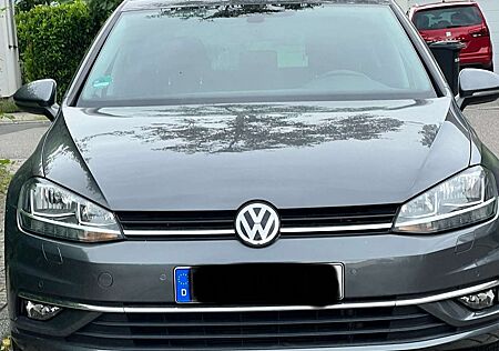 VW Golf Volkswagen 1.0 TSI Sound