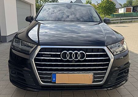 Audi Q7 3.0 TDI quattro Sport *Highlights im Inserat*