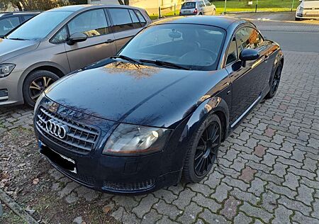 Audi TT Coupe 1.8 T quattro