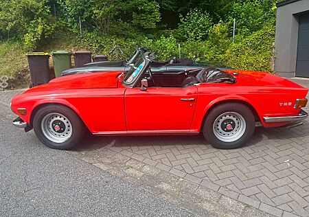 Triumph TR6 PI