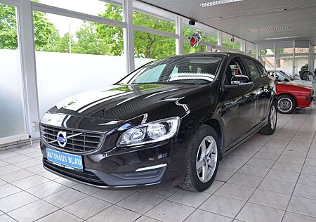 Volvo V60 2.0 D Kombi Linje Business *NAVI*AHK*SITZHZG