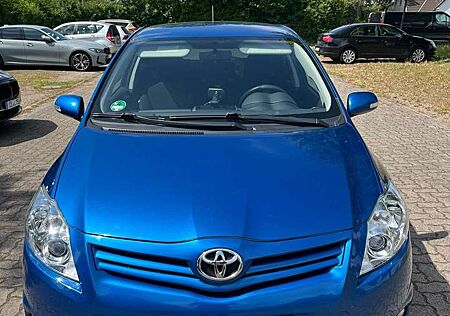 Toyota Auris 1.6 VVT-i, Benzin + Flüssiggas