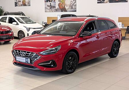 Hyundai i30 cw 1.5 Intro Edition Kamera Navi LED