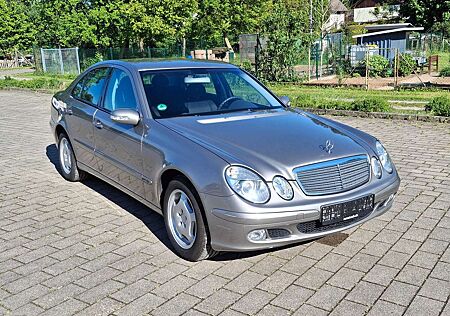 Mercedes-Benz E 200 E-Klasse Kompressor Classic