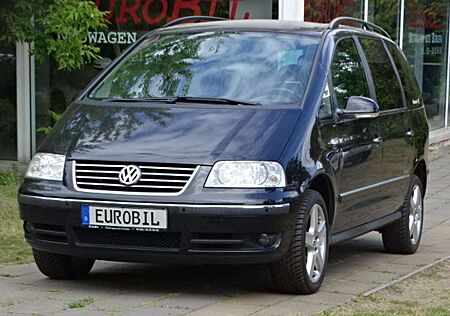 VW Sharan Volkswagen 2,0 United // 6 Sitze+AHK+Allwetter+LM+PDC+SiHzg