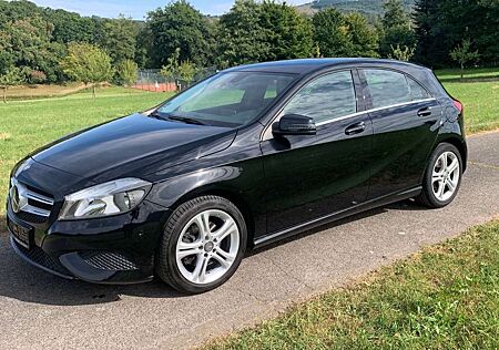 Mercedes-Benz A 180 A -Klasse BlueEfficiency Automatik