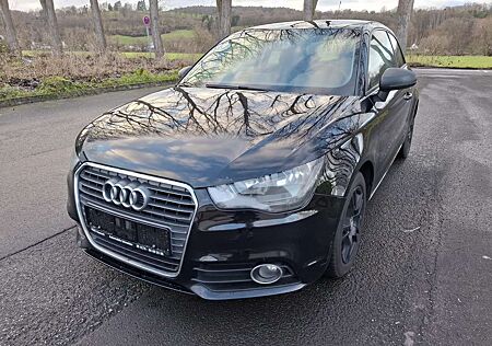 Audi A1 1.6 TDI attraction TÜV 12/2026