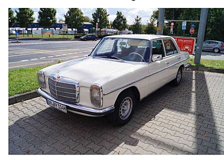 Mercedes-Benz W 114/115 Strich-Acht 280 S