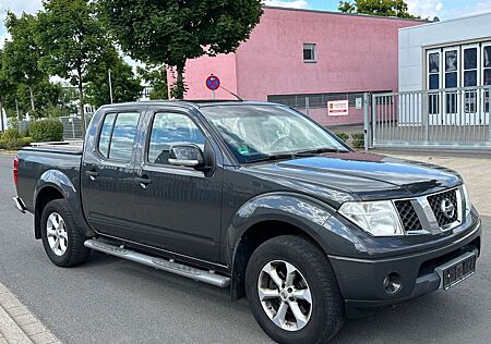 Nissan Navara 2.5 dci Automatik 4X4 / AHK 3,0 KG