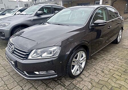 VW Passat Volkswagen 2.0 TDI DSG Highline BM Leder