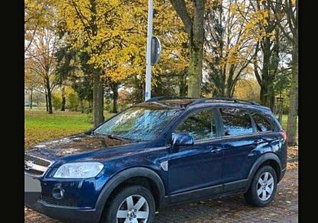 Chevrolet Captiva Captiva 2.4 2WD 7 Sitzer LS Family Edition