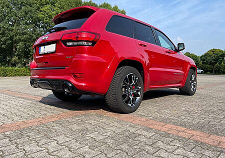 Jeep Grand Cherokee SRT