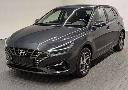 Hyundai i30 LED/SHZ/LHZ/PDC/Kam/Carplay/16"LM