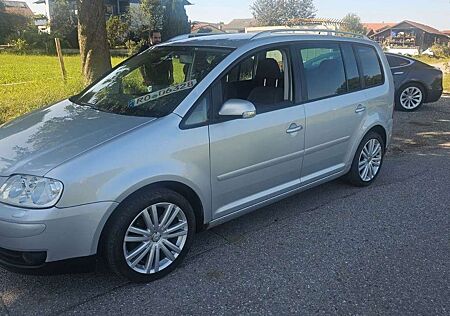 VW Touran Volkswagen Highline*TÜV*KLIMA*TEMPO*