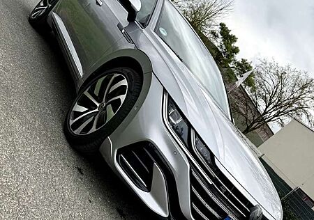 VW Arteon Volkswagen Volkswagen 1.4 eHybrid R-Line DSG, Pano, Na