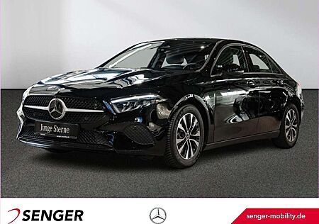 Mercedes-Benz A 180 Limousine Rückfahrkamera Sitzheizung LED