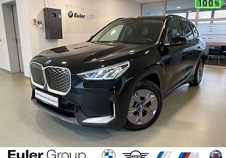 BMW iX1 eDrive20 Pano Sitzhzg DAB Sportsitz