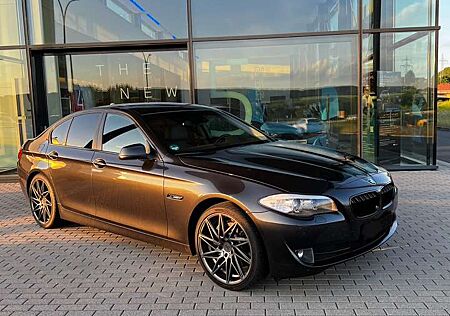 BMW 530d 530 sport line F10 320ps M innenraum